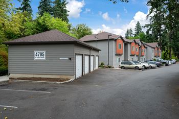 Leverich |exterior